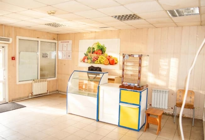 Купить коммерческую недвижимость в Омске. Вариант № 1549088, 0, площадь - квм, цена 450000 рублей