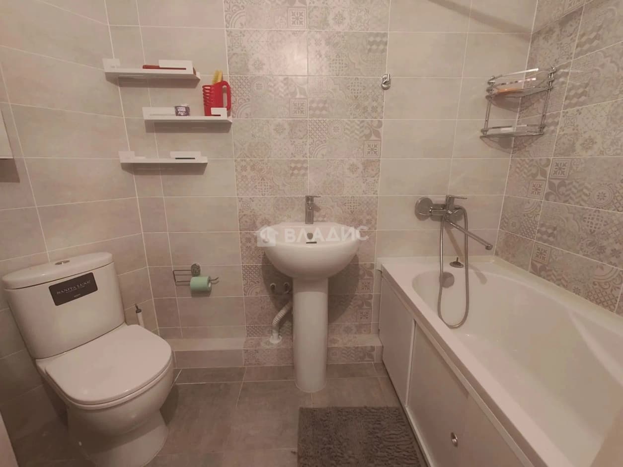 Photo 5