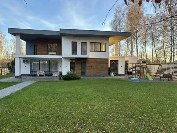 Купить дом с балконом в Московской области. Вариант № 2274677, 0, площадь - квм, цена 44000000 рублей