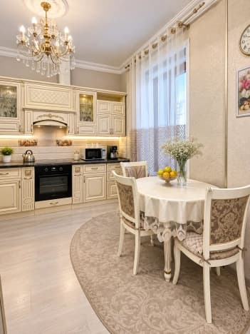 Купить трехкомнатную квартиру у метро Шипиловская в Московской области. Вариант № 2374451, 1, площадь - квм, цена 35000000 рублей