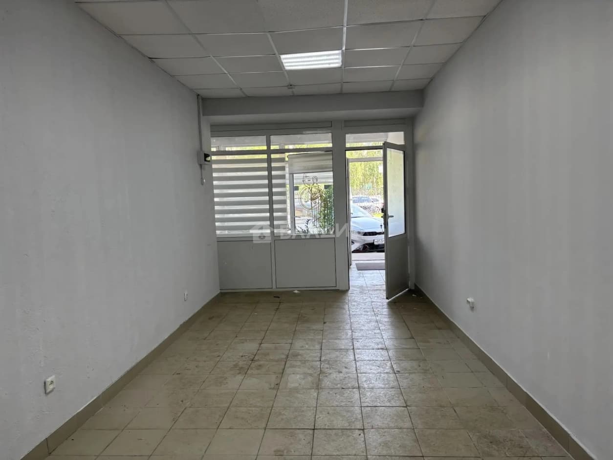 Photo 18