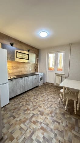 Купить однокомнатную квартиру на вторичке на улице Расула Гамзатова в Волгограде. Вариант № 2271460, 1, площадь - квм, цена 5350000 рублей