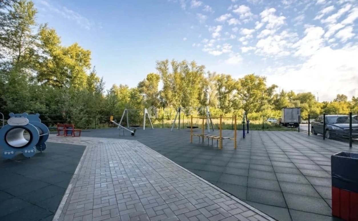 Photo 18