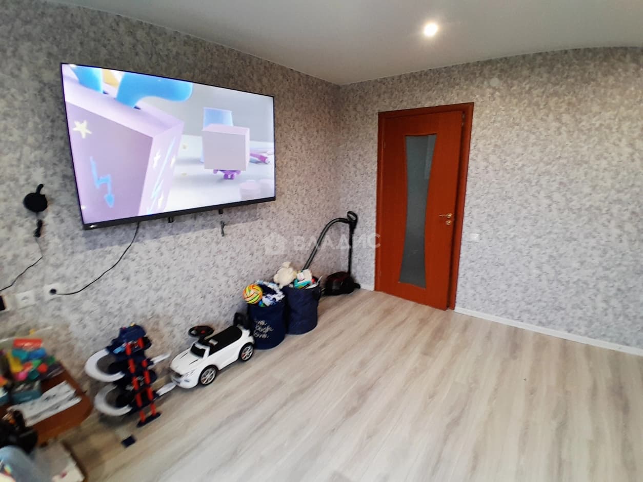 Photo 6