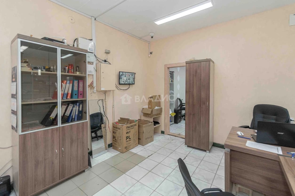 Photo 8