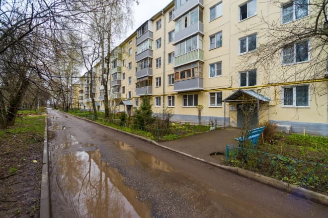 Купить однокомнатную квартиру на вторичке в Посёлоке Городского Типе Лесное в Шиловском районе на улице Школьная , посёлок городского типа Лесной в Рязанской области. Вариант № 2160084, 0, площадь - квм, цена 2650000 рублей