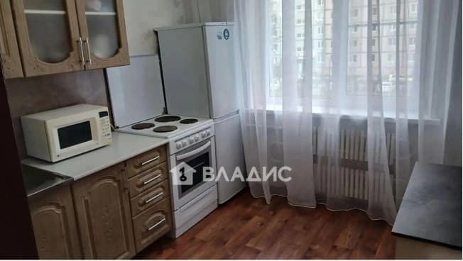 Купить квартиру с мебелью в Старом Осколе. Вариант № 2376013, 0, площадь - квм, цена 4650000 рублей