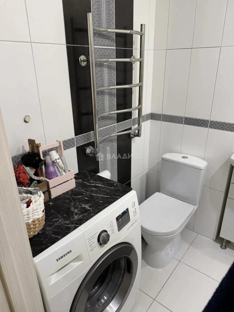Photo 12