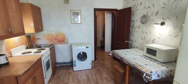 Купить квартиру на вторичке в Микрорайоне Старо-Байкальск, Ангарск в Ангарске. Вариант № 2150778, 1, площадь - квм, цена 3500000 рублей