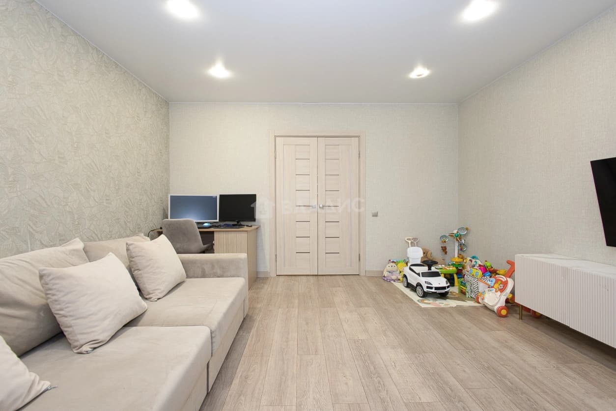 Photo 6