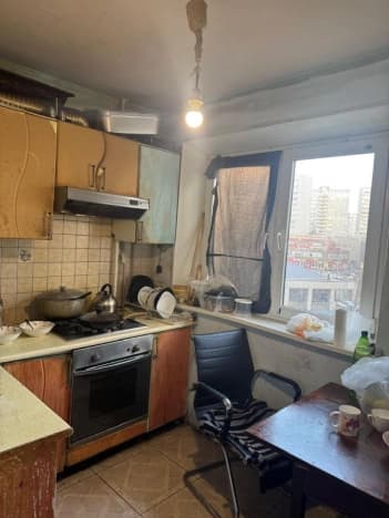 Купить трехкомнатную квартиру на улице Буковая аллея в Москве. Вариант № 2169984, 1, площадь - квм, цена 8200000 рублей