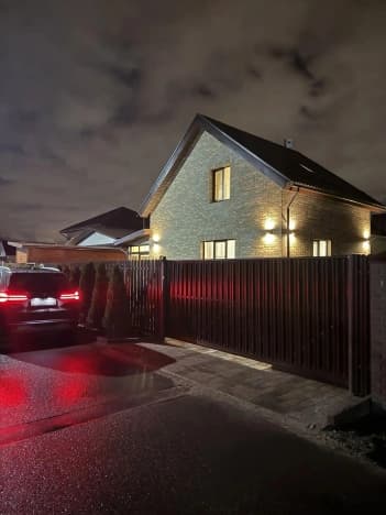 Купить дом на улице Учительская в Москве. Вариант № 2250602, 1, площадь - квм, цена 18990000 рублей