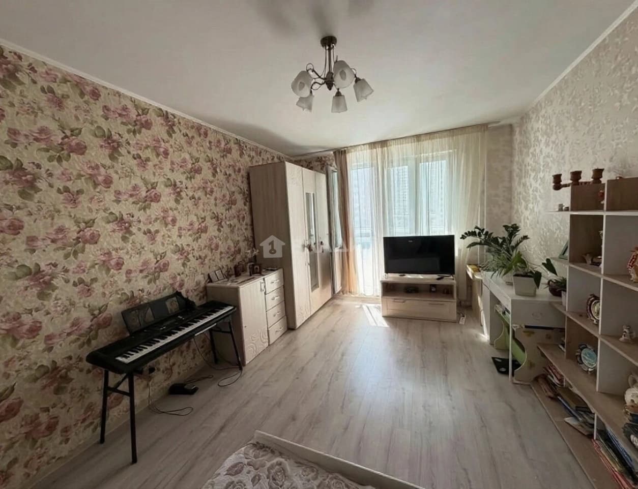 Photo 10