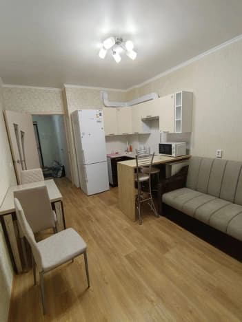 Снять квартиру площадью до 60 кв.м в Тобольске. Вариант № 2387416, 0, площадь - квм, цена 38000 рублей