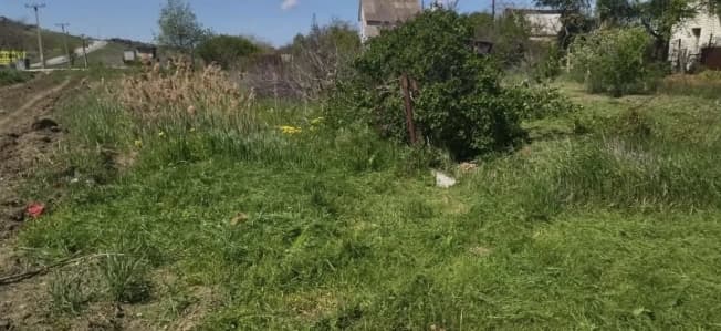 Купить земельный участок в селе Глазовка в Ленинском районе на улице Колхозная , село Глазовка в Республике Крым. Вариант № 2250381, 1, площадь - квм, цена 1500000 рублей