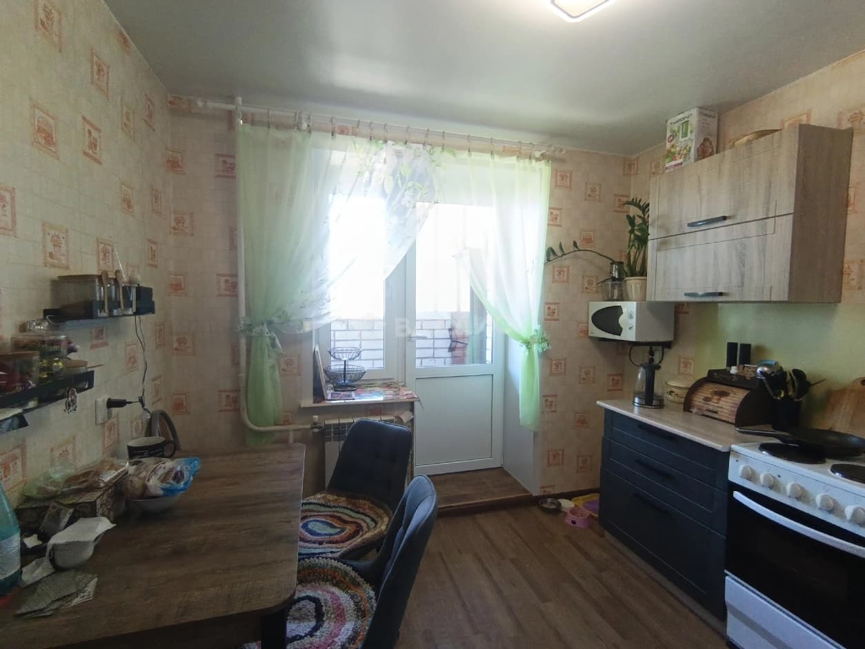 Photo 6