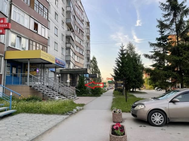 Снять коммерческую недвижимость свободного назначения у метро Сибирская в Новосибирске. Вариант № 2188423, 0, площадь - квм, цена 40000 рублей