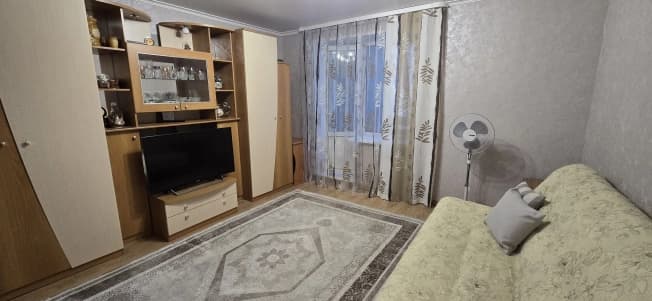 Снять однокомнатную квартиру в Микрорайоне 7-й, Тобольск в Тобольске. Вариант № 1037319, 0, площадь - квм, цена 33000 рублей