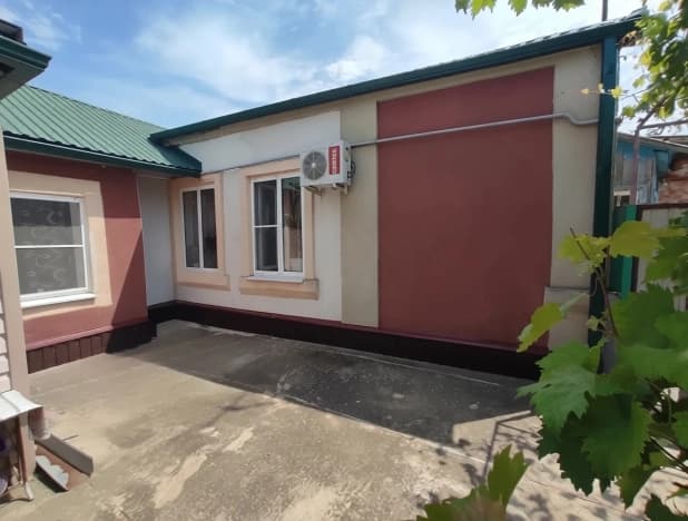 Купить часть дома в Краснодарском крае. Вариант № 2295760, 1, площадь - квм, цена 6000000 рублей