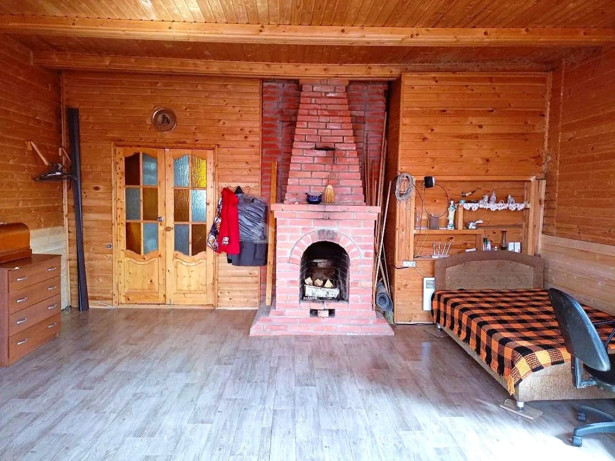 Photo 6