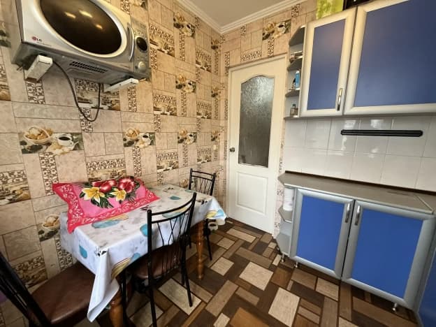 Купить квартиру с ремонтом в Микрорайоне 21-й, Нижнекамск в Нижнекамске. Вариант № 2130139, 1, площадь - квм, цена 4000000 рублей