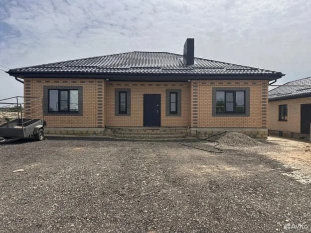 Купить дом на улице переулок Борисенко в Элисте. Вариант № 2226475, 0, площадь - квм, цена 10500000 рублей