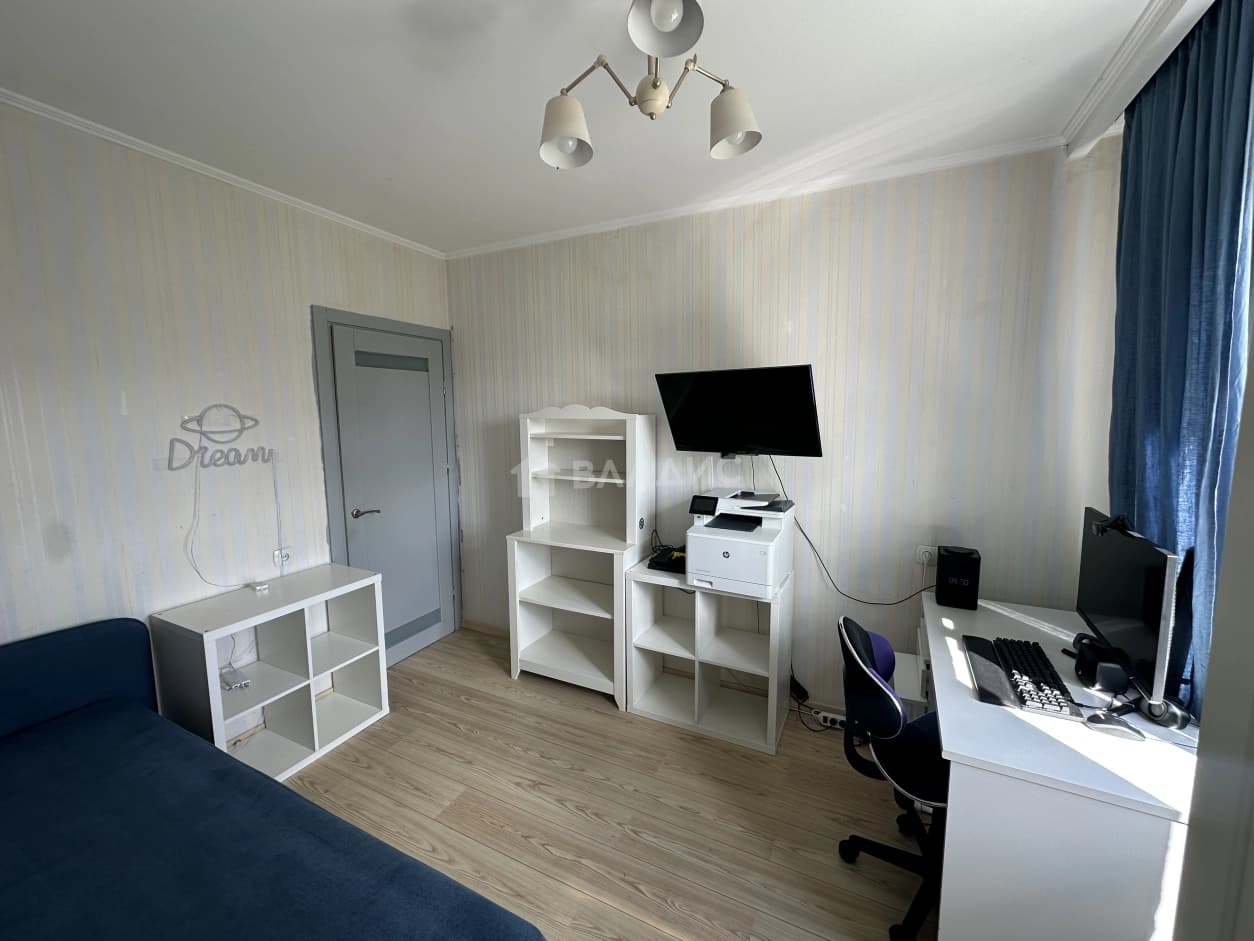 Photo 12