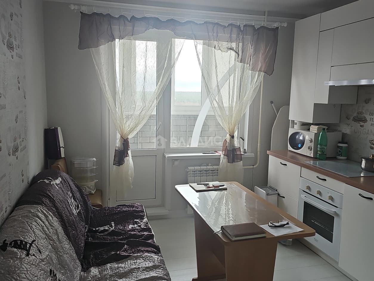 Photo 1