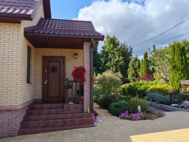 Купить дом на улице Ивана Крамчанинова в Белгороде. Вариант № 2350380, 0, площадь - квм, цена 9000000 рублей