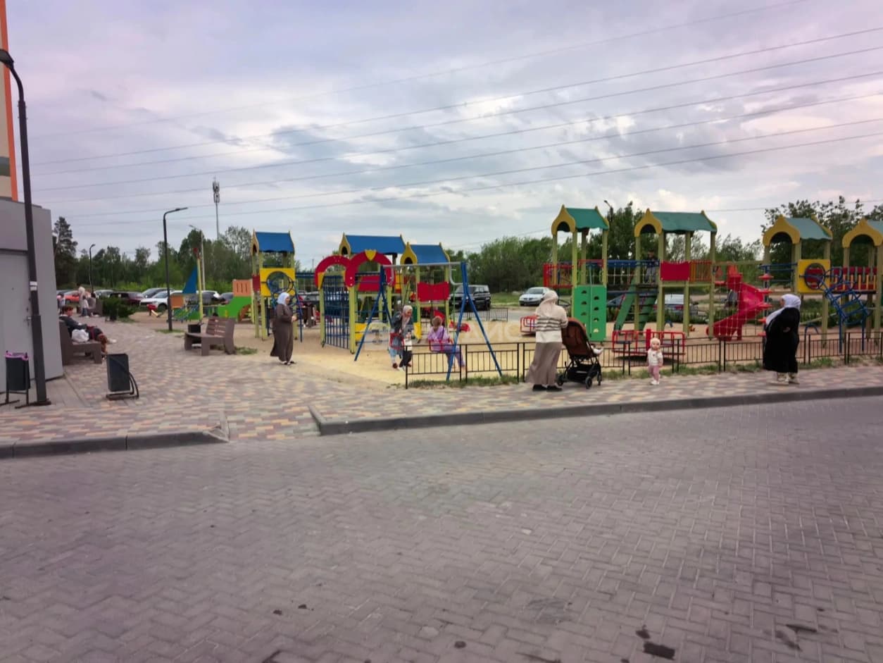 Photo 10