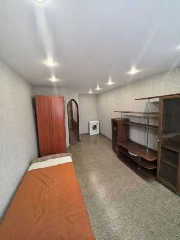 Купить однокомнатную квартиру в Микрорайоне Южный в Кемерове. Вариант № 2408038, 1, площадь - квм, цена 2500000 рублей
