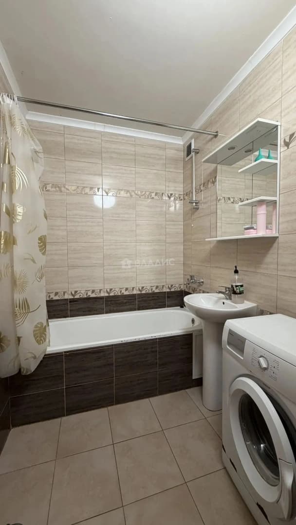 Photo 12