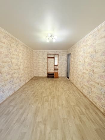 Купить квартиру на вторичке на улице Крупской в Омске. Вариант № 2290292, 1, площадь - квм, цена 3800000 рублей