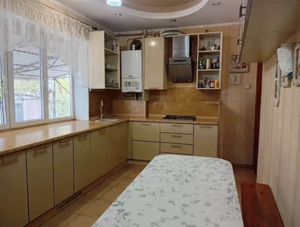 Купить дом в селе Чалтырь в Мясниковском районе на улице 50 лет Победы, село Чалтырь в Ростовской области. Вариант № 2156717, 0, площадь - квм, цена 15500000 рублей