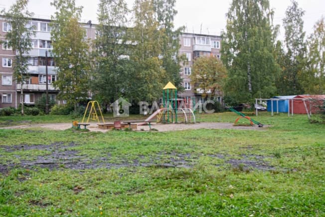 Купить четырехкомнатную квартиру недорого в Республике Карелия. Вариант № 2292955, 1, площадь - квм, цена 4400000 рублей