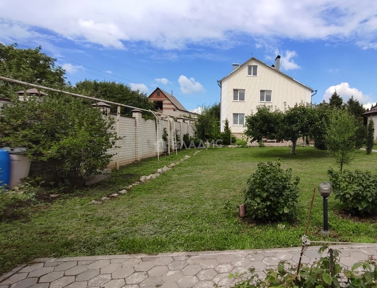 Photo 6