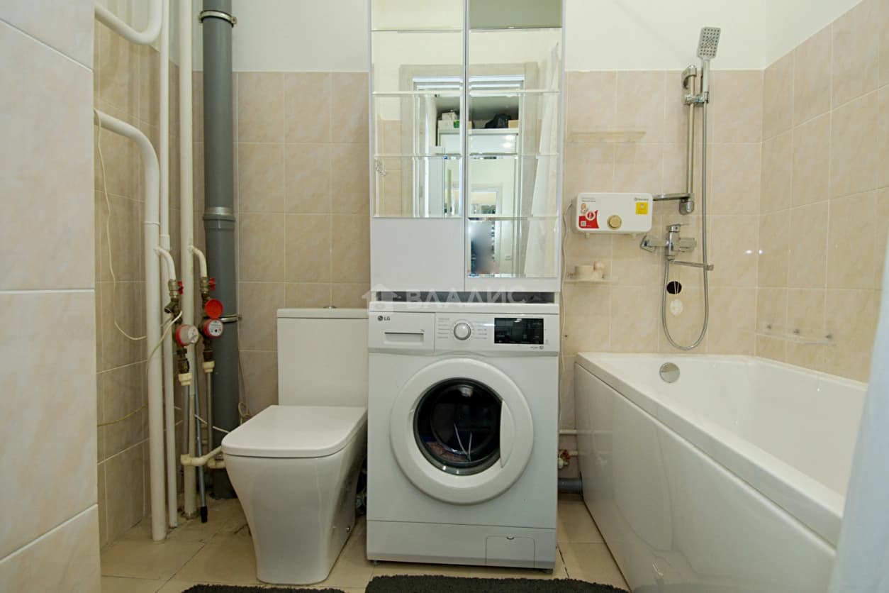 Photo 12