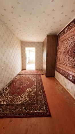 Купить трехкомнатную квартиру на вторичке на улице Суворова в Орске. Вариант № 2350850, 1, площадь - квм, цена 1800000 рублей