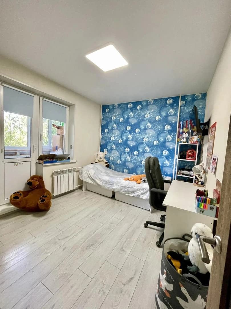 Photo 8