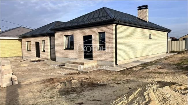 Купить дом в Микрорайоне Сити-2, Элиста в Элисте. Вариант № 2211430, 0, площадь - квм, цена 7200000 рублей