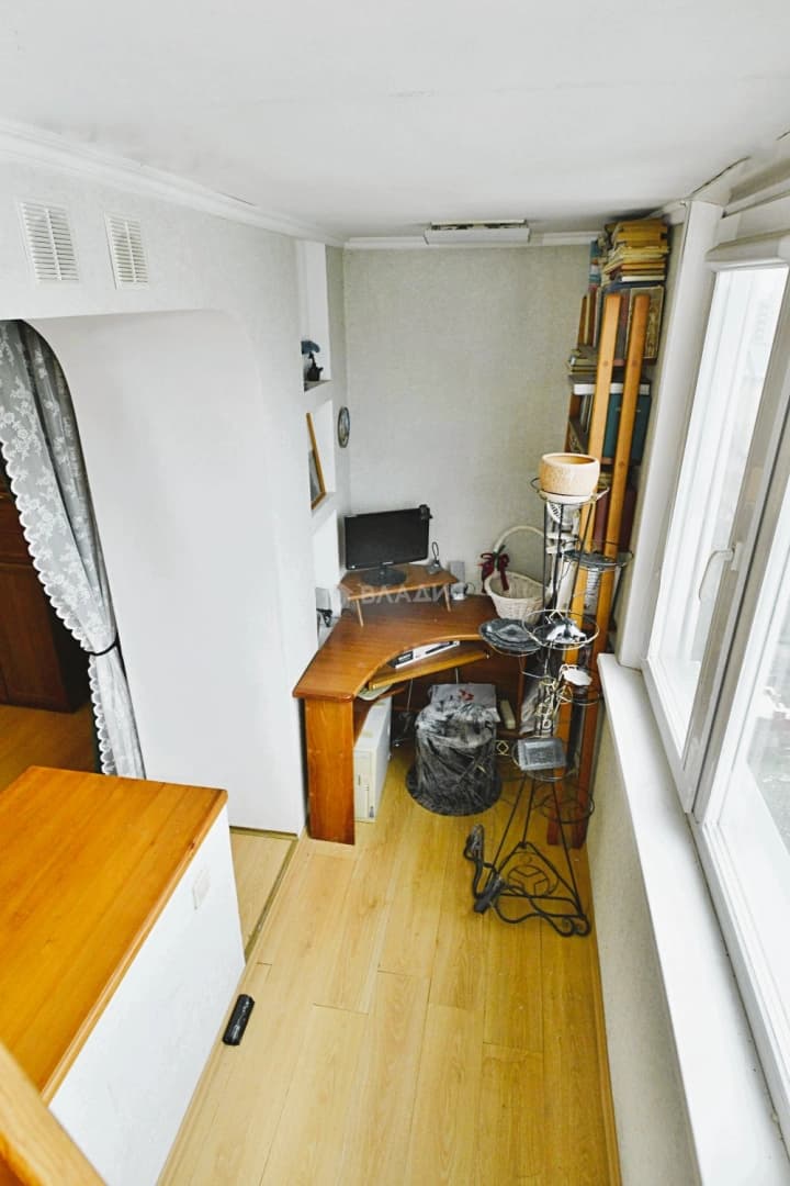 Photo 12