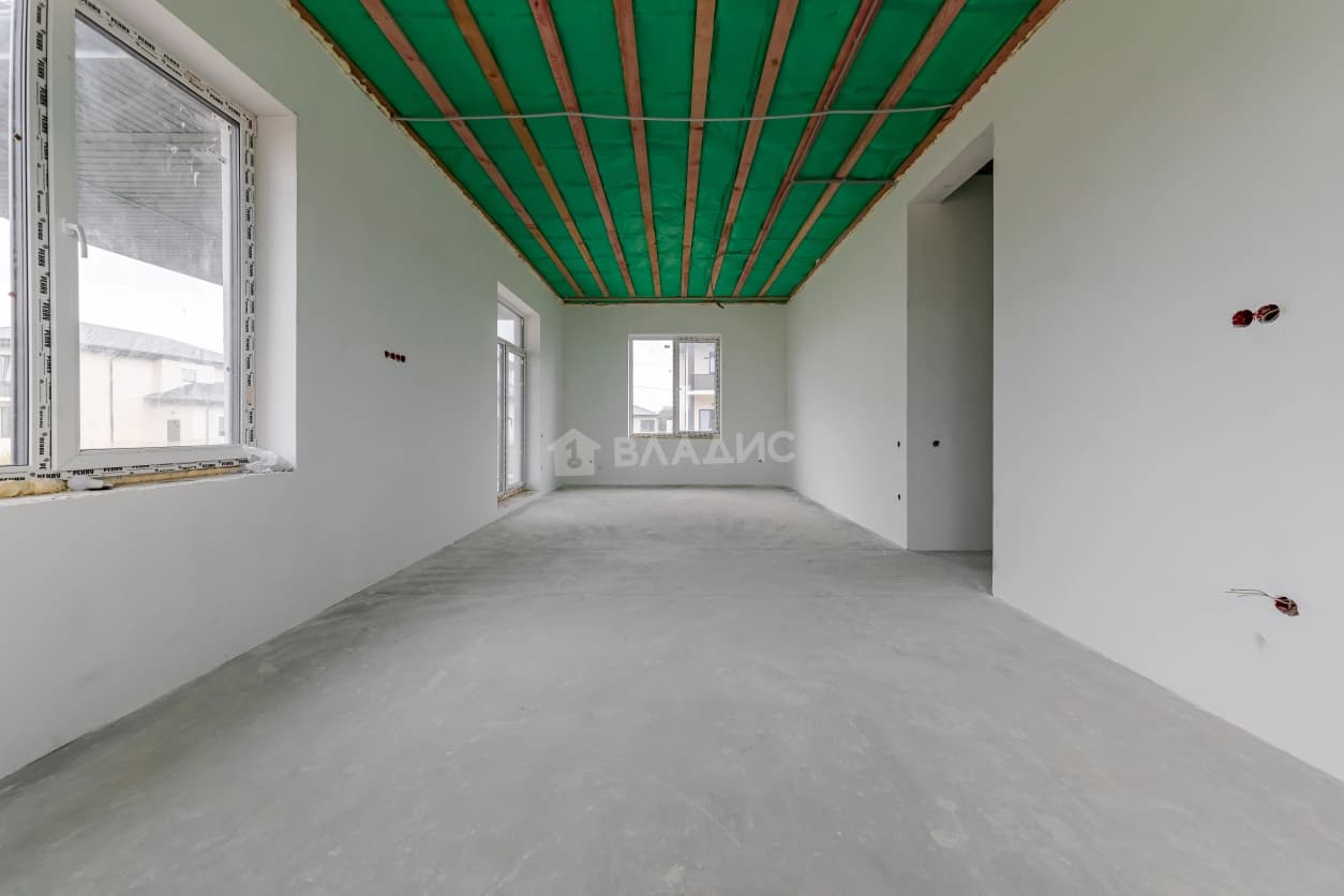 Photo 33