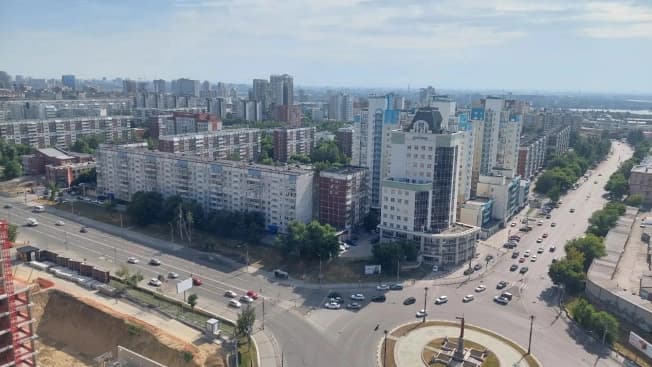 Купить студию на вторичке на улице Дивногорская в Новосибирске. Вариант № 2405947, 0, площадь - квм, цена 3900000 рублей