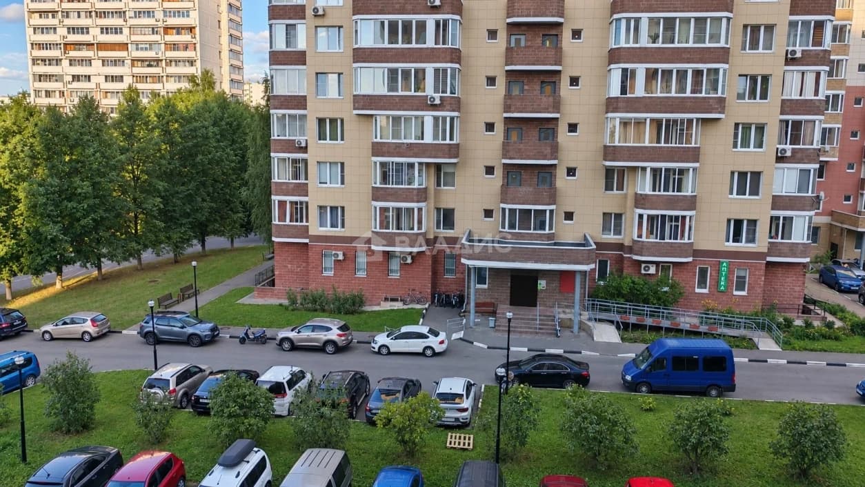 Photo 18