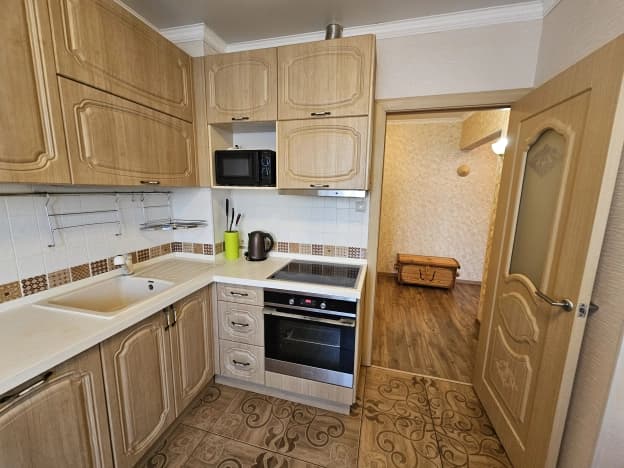 Снять квартиру в Микрорайоне 3-й, Тобольск в Тобольске. Вариант № 327757, 0, площадь - квм, цена 35000 рублей
