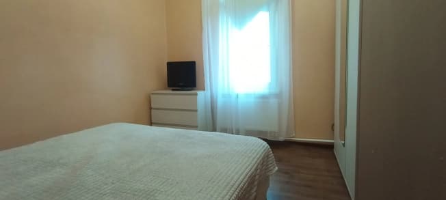 Снять двухкомнатную квартиру площадью до 60 кв.м в Зеленоградске. Вариант № 2346128, 1, площадь - квм, цена 25000 рублей